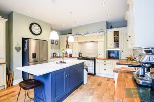 Photo 13- click for photo gallery